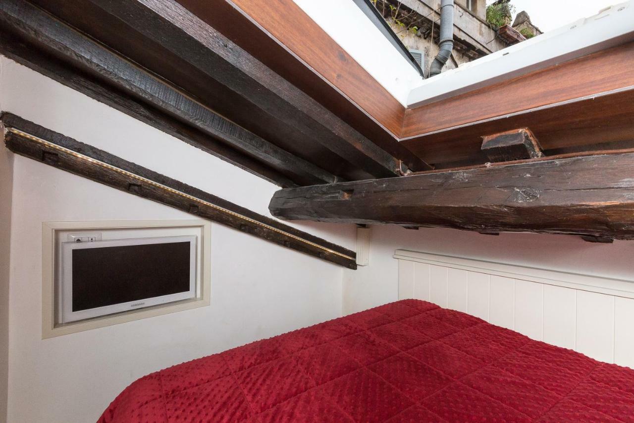 Pantheon Romantic Loft — Photos 1